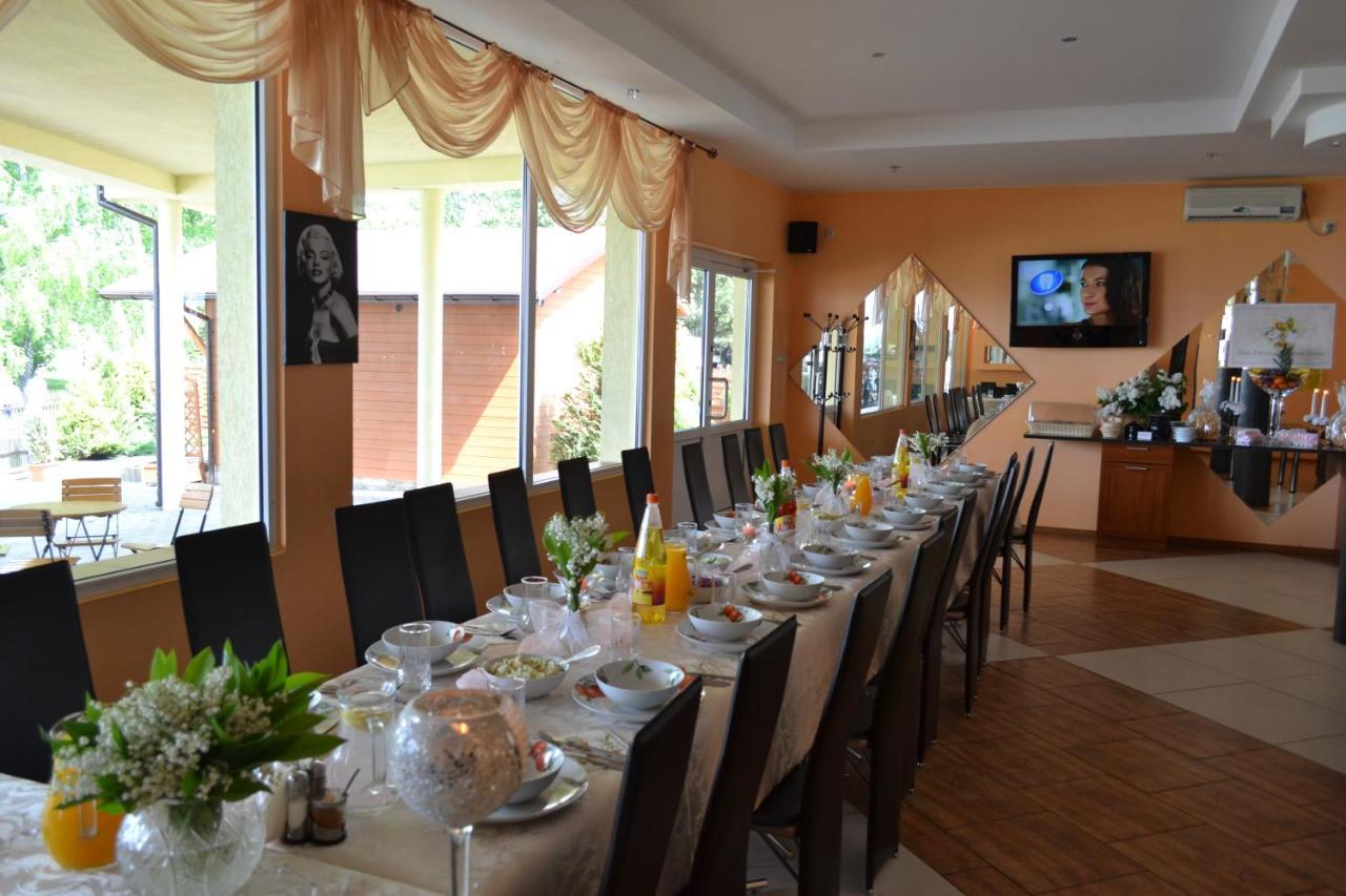 "Vanilla" Pokoje I Apartamenty Nad Brzegiem Jeziora โอคุนินกา ภายนอก รูปภาพ
