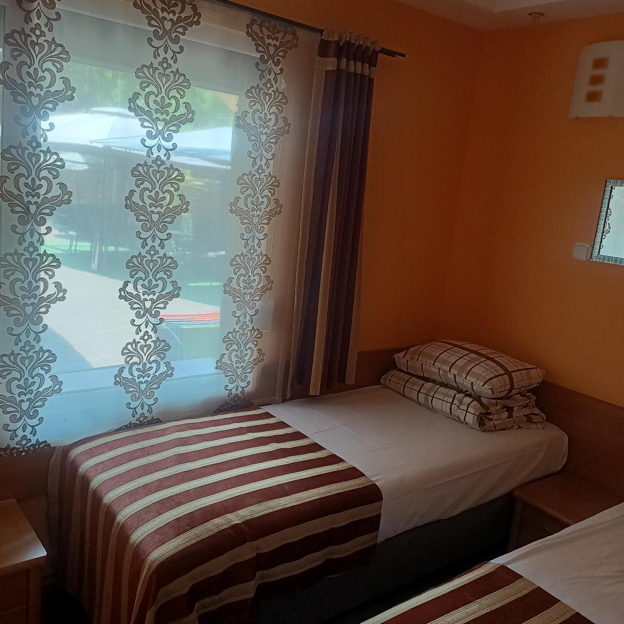 "Vanilla" Pokoje I Apartamenty Nad Brzegiem Jeziora โอคุนินกา ภายนอก รูปภาพ