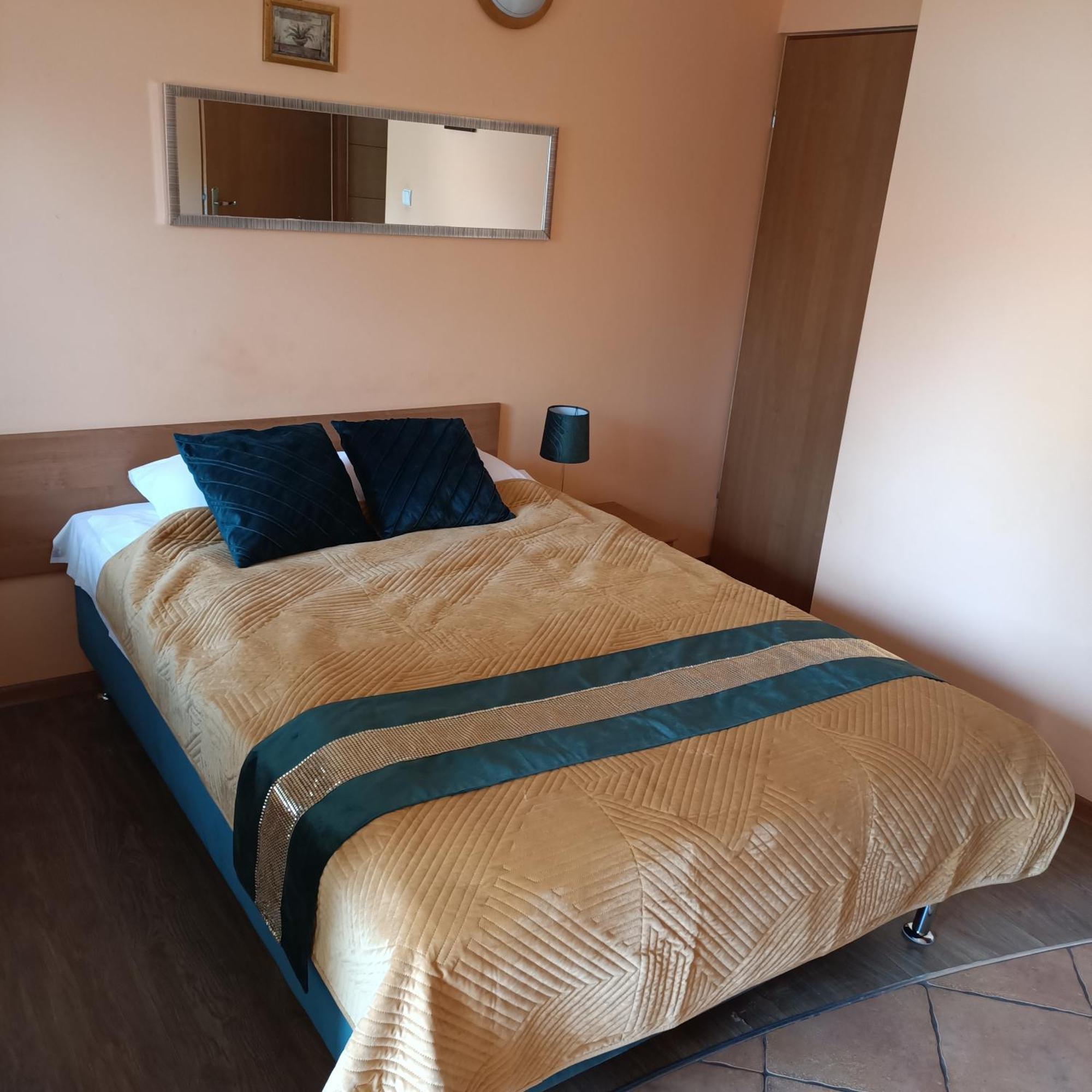 "Vanilla" Pokoje I Apartamenty Nad Brzegiem Jeziora โอคุนินกา ภายนอก รูปภาพ