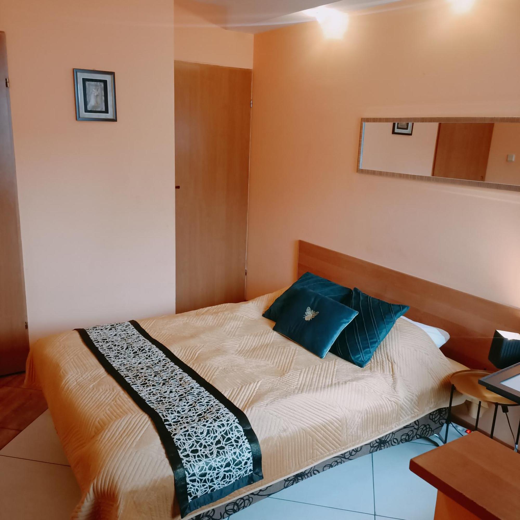 "Vanilla" Pokoje I Apartamenty Nad Brzegiem Jeziora โอคุนินกา ภายนอก รูปภาพ
